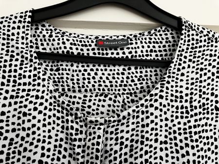 Fliessende Bluse, Grösse 40