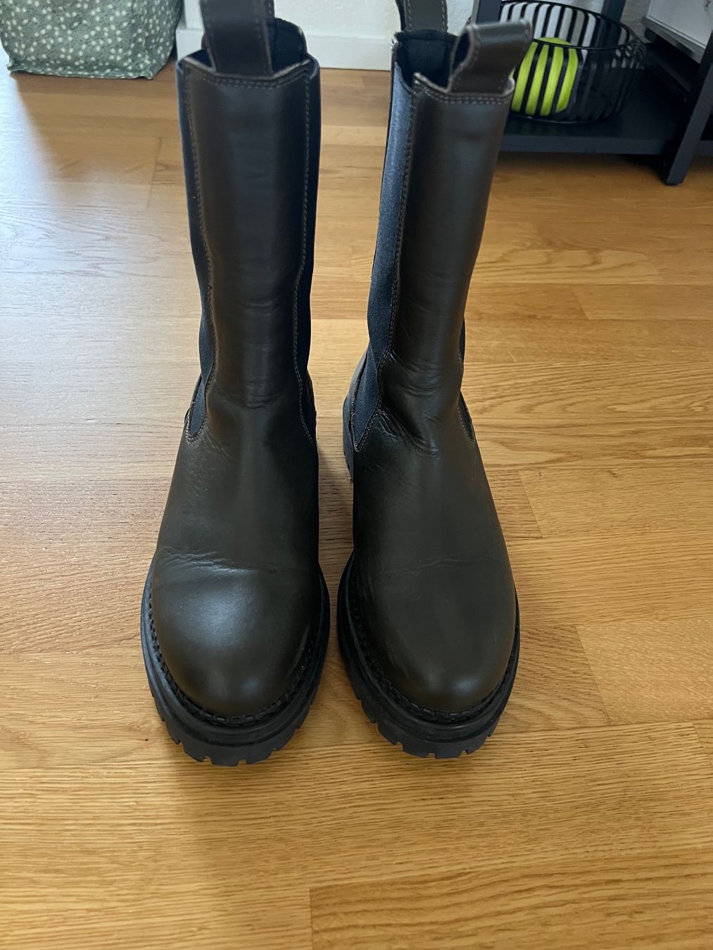 Chaussures femmes: KMB Boots – D'occasion à Widnau par sasabine