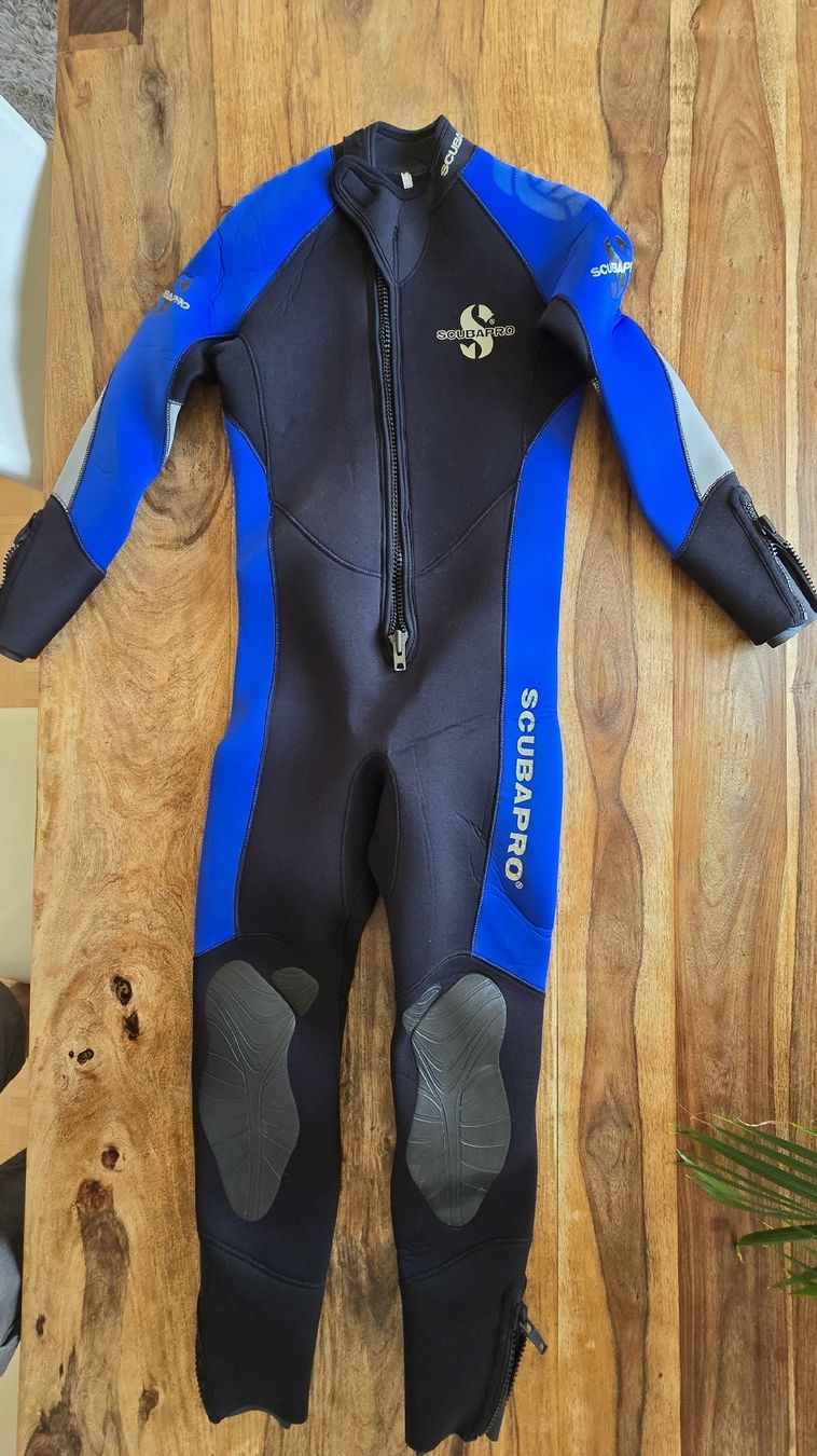 Scubapro Mute per immersioni: Tauchanzug Scubapro, Grösse M Herren – Usato da Adligenswil venduto da kinimodiger 1