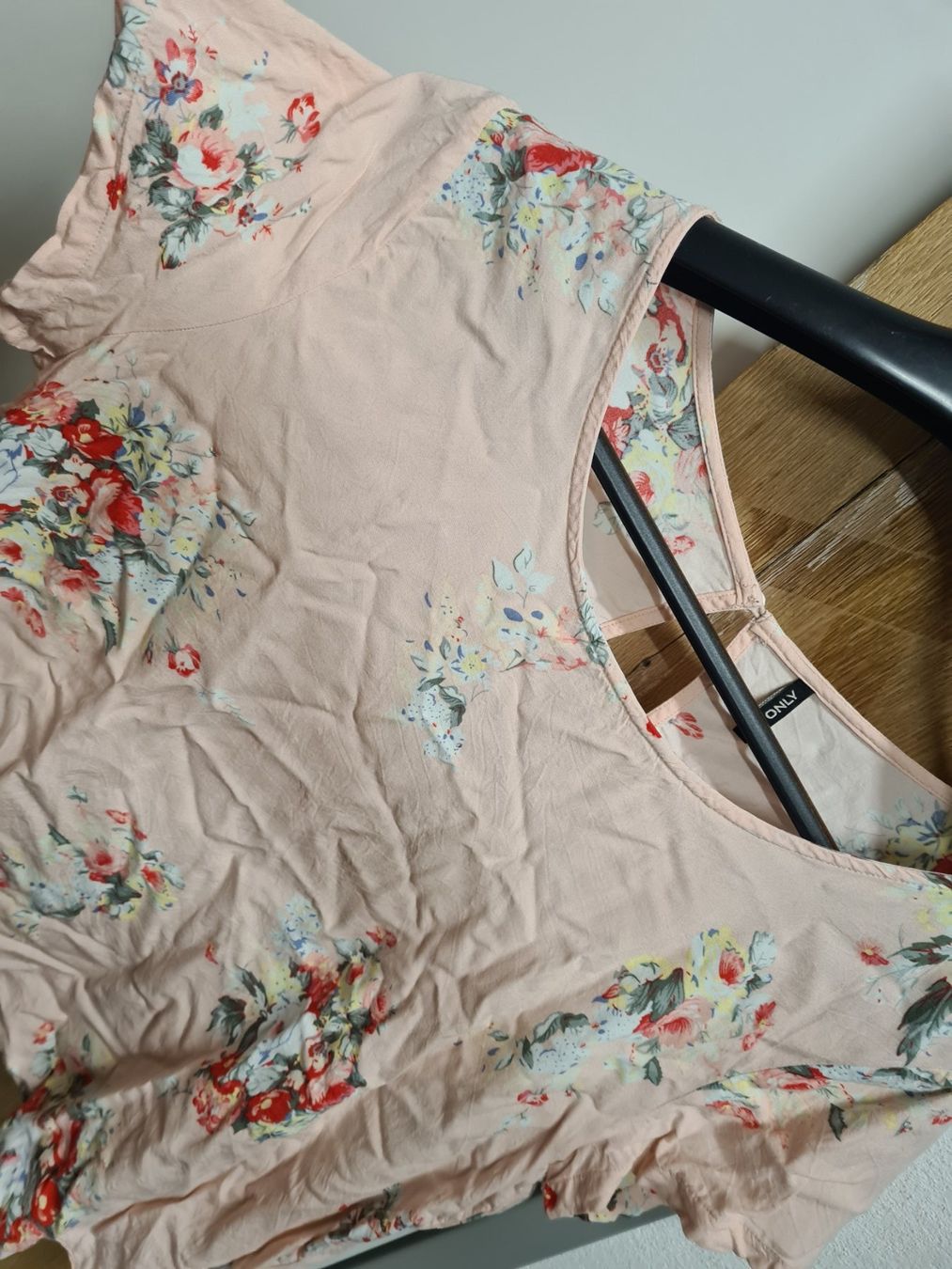 Only Camicette: Damen Kurzarm Blusentop, 40, ONLY – Usato da Amriswil venduto da used2use 1