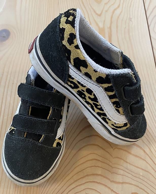 Vans Schuhe für Jungen: Vans Leopard Gr 24 – Gebraucht aus Kesswil von canvas12