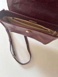 Aigner Taschen für Damen: echte gebrauchte AIGNER-Tasche – Gebraucht aus Engelberg von xoferif 1
