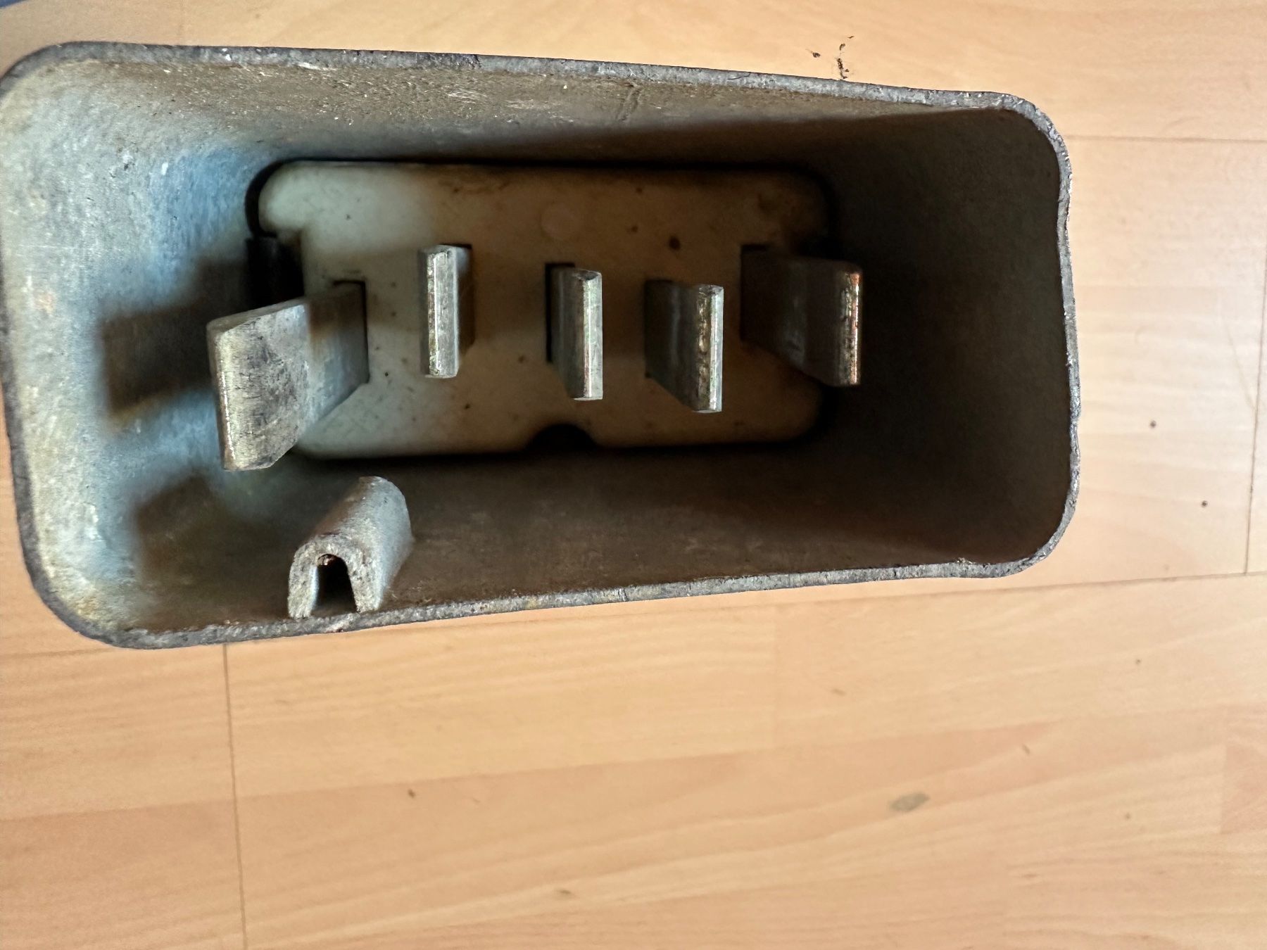 Spine: Stecker und Kupplung J 75 /5Polig – Usato da Huttwil venduto da Bolpa 3