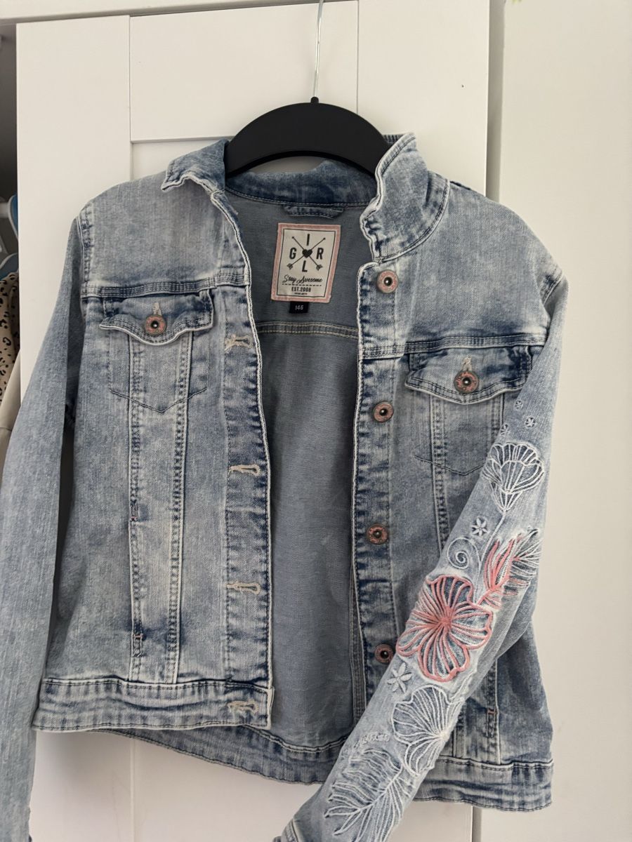 Jacken & Mäntel: Coole Jeansjacke, mit Stickerei – Gebraucht aus Netstal von ali_x5fx 1