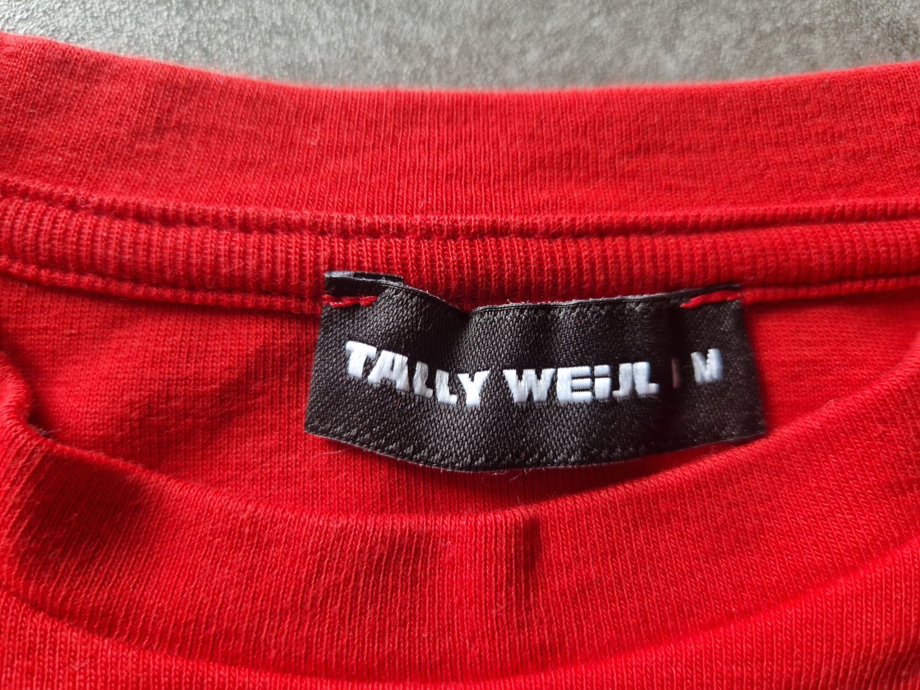 Tally Weijl T-shirt: TALLY WEIJL Langarm-Sweatshirt rot gr. M – Usato da Mezzovico venduto da maemy 2