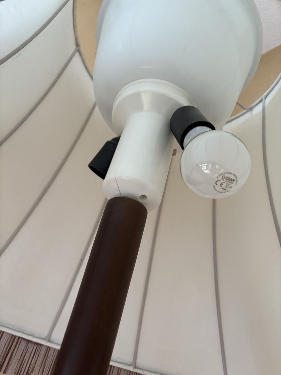 Lampade: Antike Ständerlampe – Usato da Kandergrund venduto da L.o.01 1
