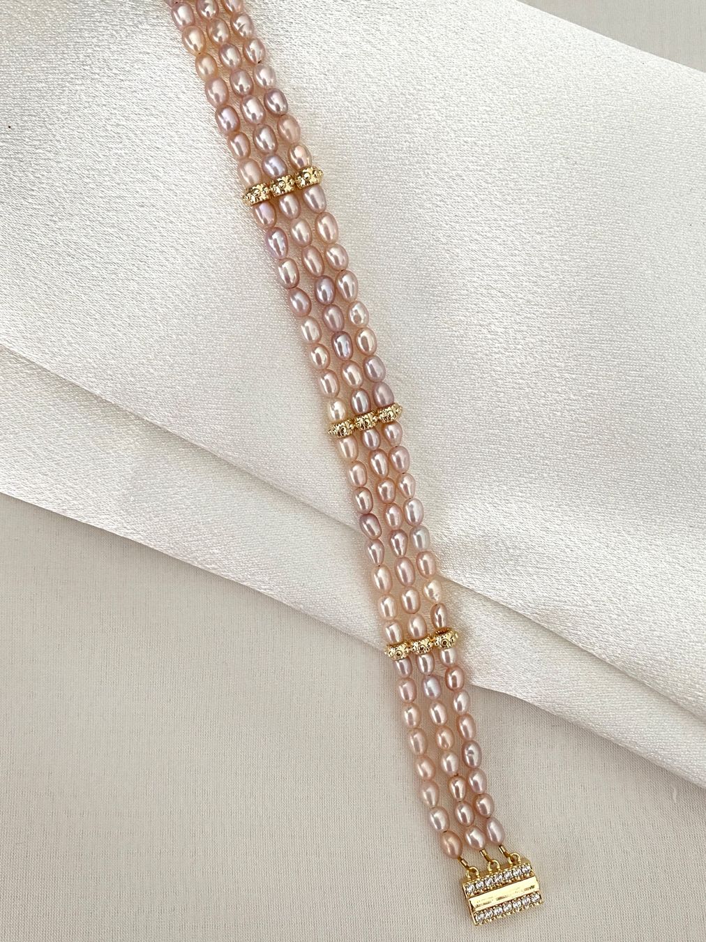 Bracciali & Braccialetti: dreifach Süsswasserperlen/Perlen Armbänder – Nuovo e nell'imballaggio originale da Sarnen venduto da Yingsperlen4 2