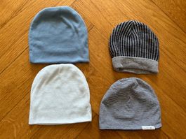 Set aus 4 Mützen für die Übergangszeit, 3-6 Monate