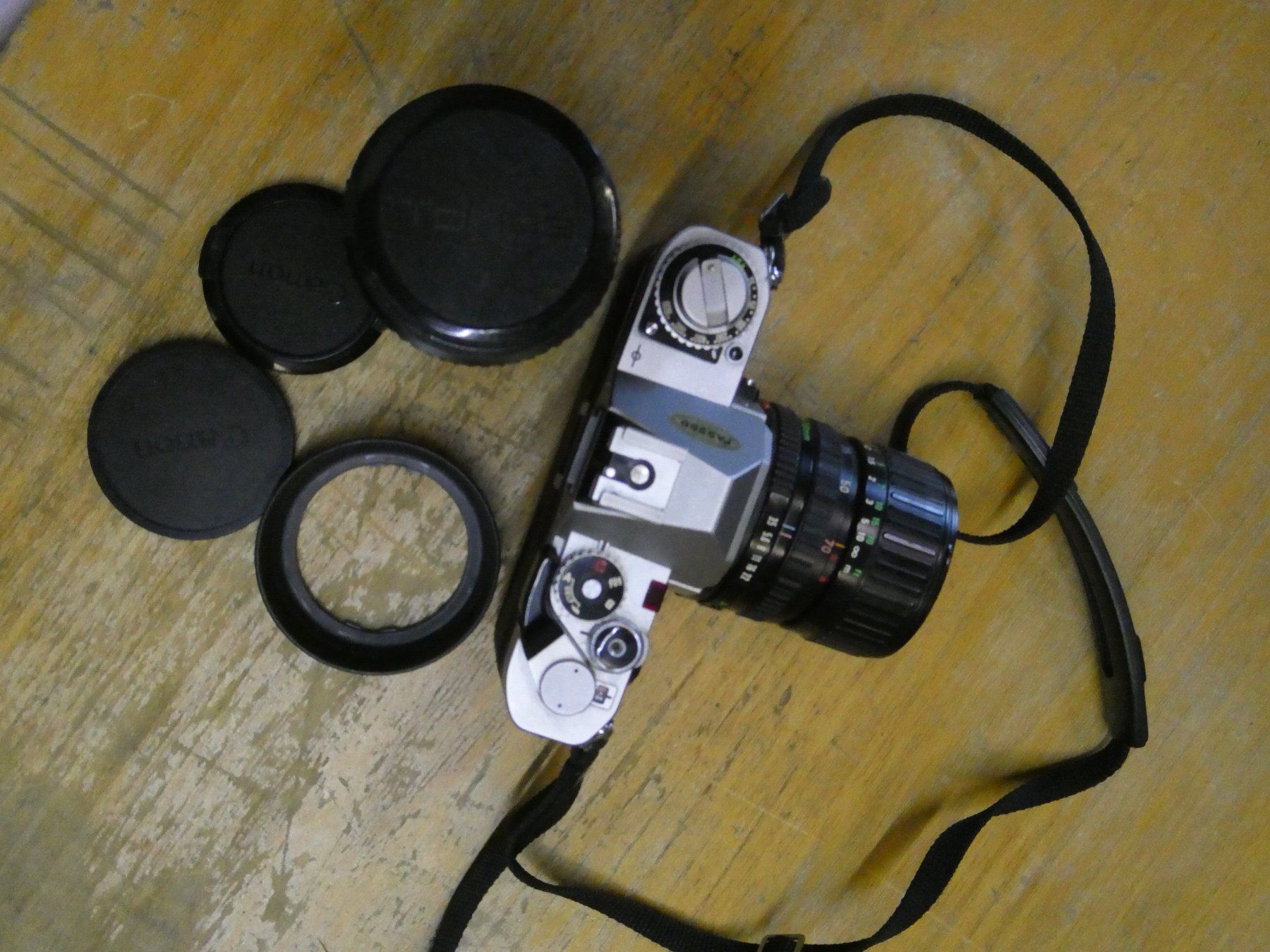 Canon Kamera: Canon AV-1 argentique vintage, 2 objectifs – Gebraucht aus Etagnières von emmaus.electro 8