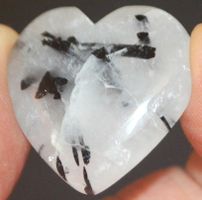 Cabochon L-1153 – Rutil Quarz Herz – 27x26x6mm