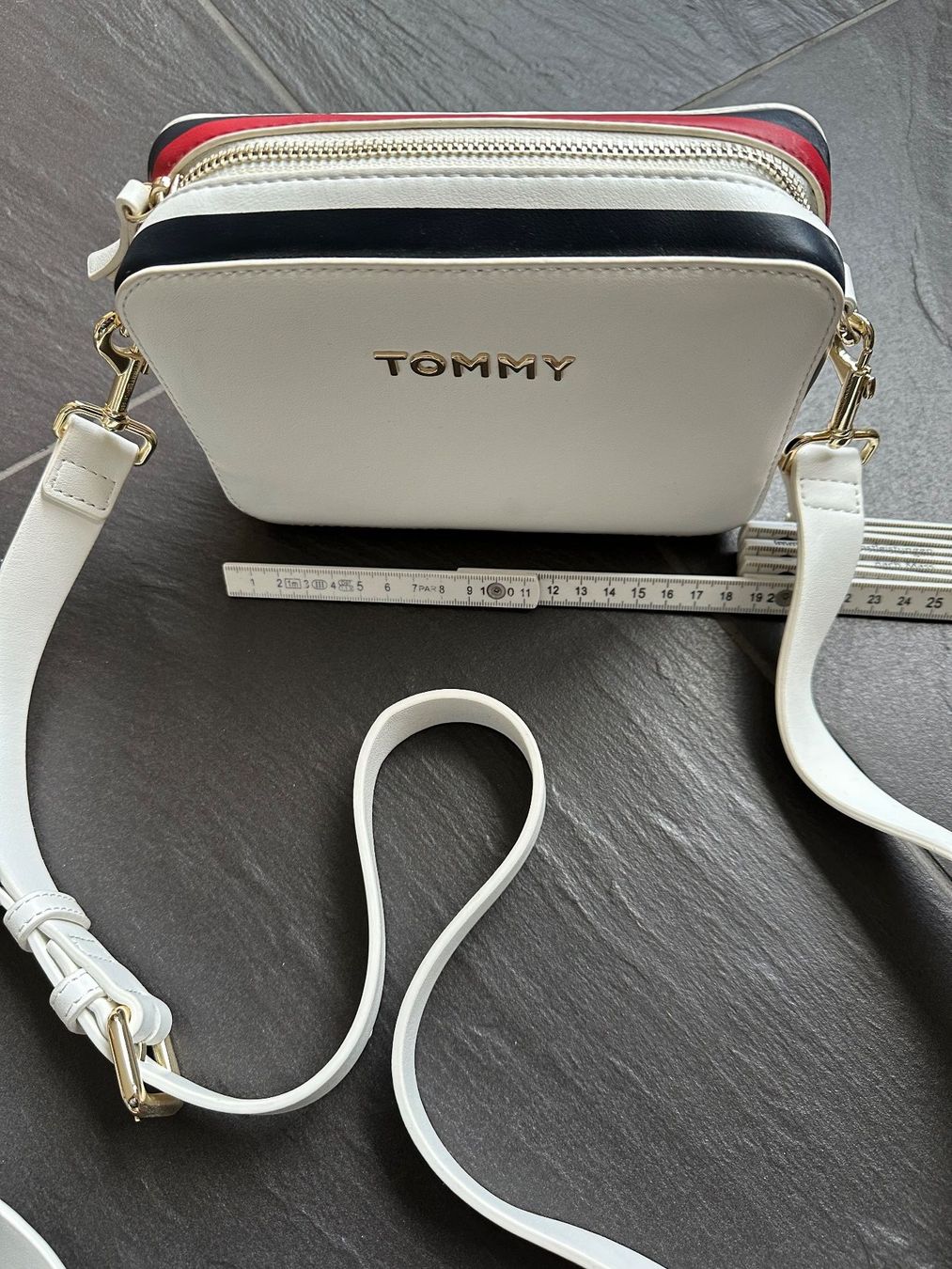 Tommy Hilfiger Borse da donna: Tommy Hilfiger Handtasche – Usato da Küsnacht ZH venduto da Dasdoo 2