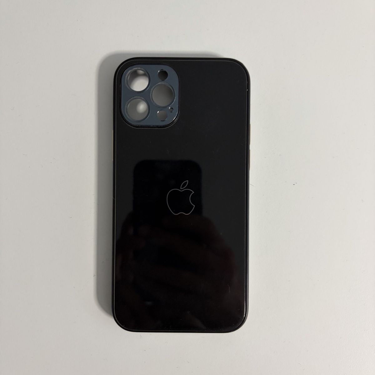 Apple Covers & Schutzfolien: iPhone 12 Pro schwarz Handyhülle – Neu (gemäss Beschreibung) aus Opfikon von ZDem