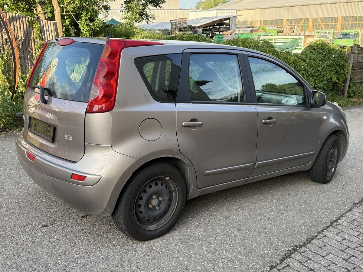Nissan Autos: Nissan Note 1.6 147317 Km. – Gebraucht aus St.Gallen von nouah 4