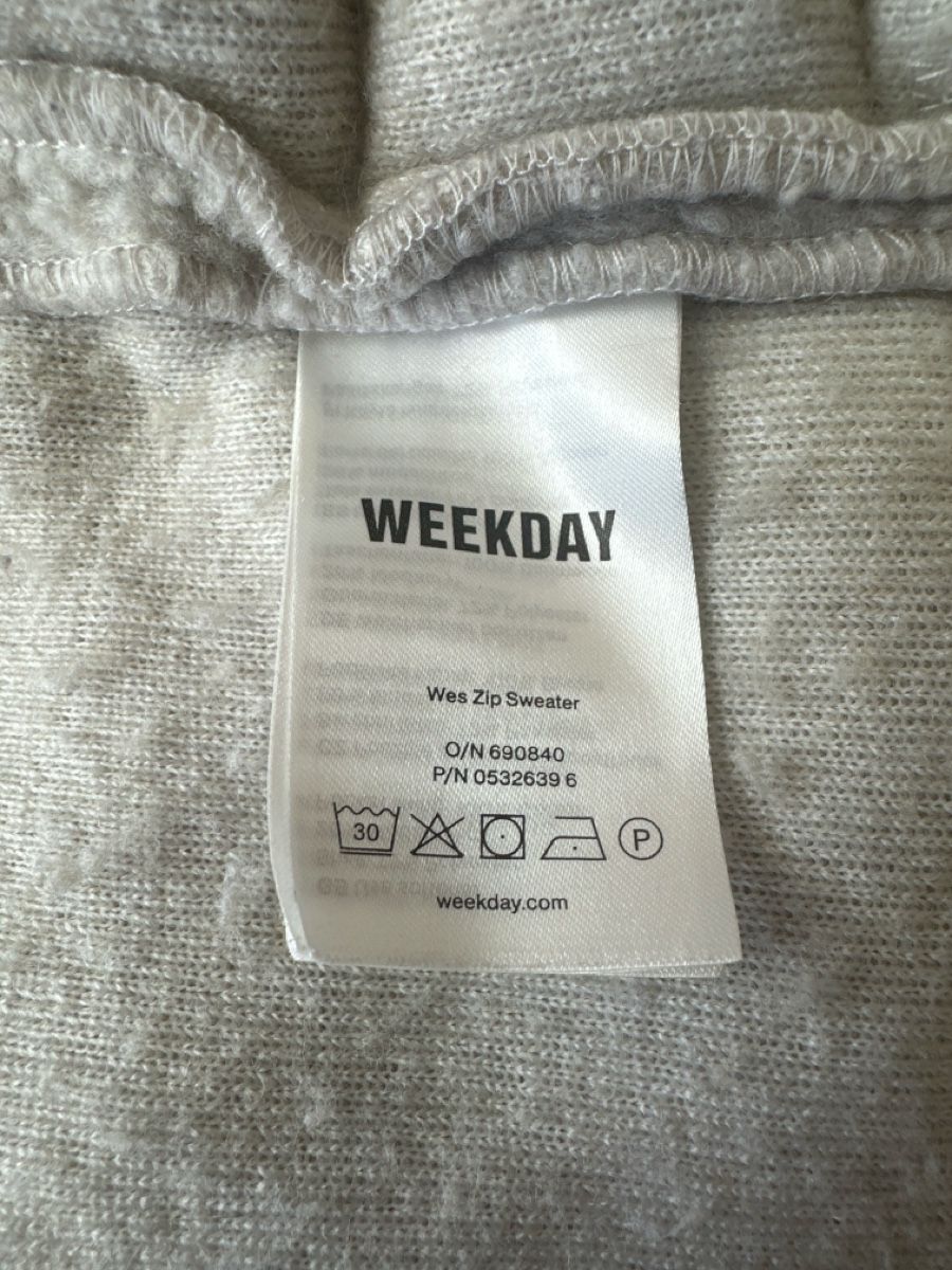 Weekday Giacche: Weekday Fleece Jacket Grey Size L – Usato da Brittnau venduto da iBazuka 3