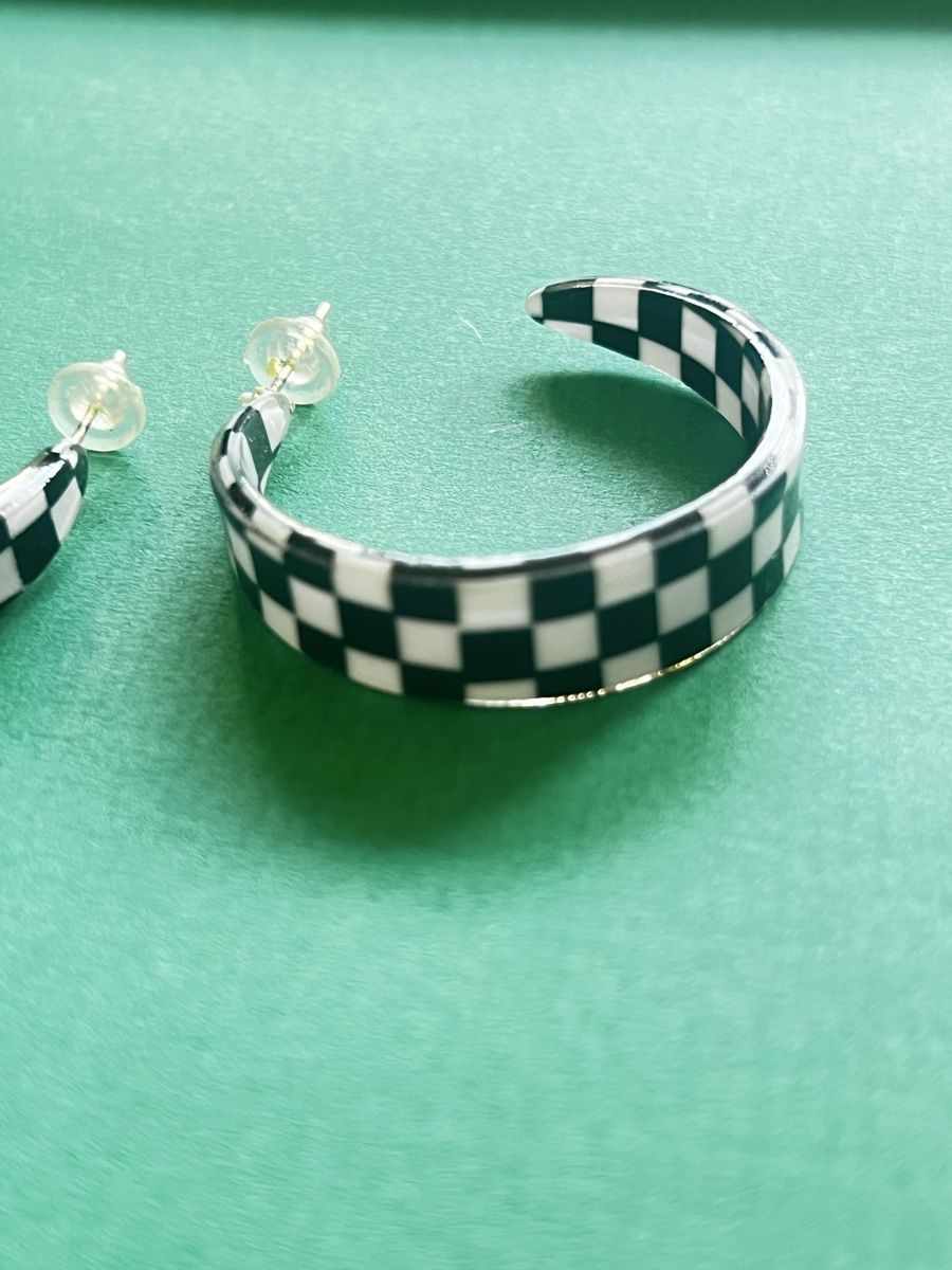 Ohrringe & -stecker: Cool Schwarz/Weiss Ohringe  – Gebraucht aus Laufen von Trendmarket 1