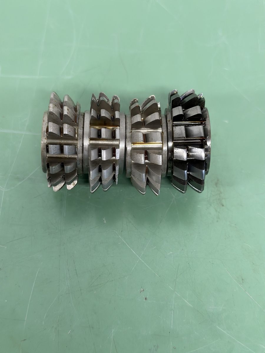 Tutti gli attrezzi: 4x Mikron gear cutting modules M1.60 M2. – Nuovo e nell'imballaggio originale da Aarberg venduto da SNMachines 2