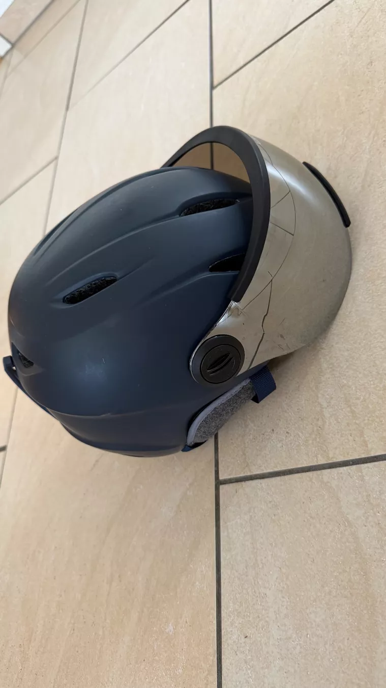 Giro Caschi: Skihelm mit Visier – Usato da Volketswil venduto da markiza01 1