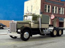 Kenworth W900  Brekina H0 1/87