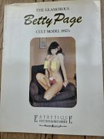Betty Page Cult Model 1950s Buch Esthetique