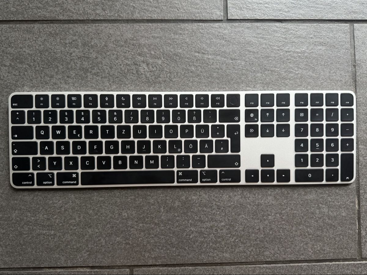 Apple Tastaturen: Apple Magic Keyboard/Trackpad/Mouse – Gebraucht aus Zürich von cENS0R 1
