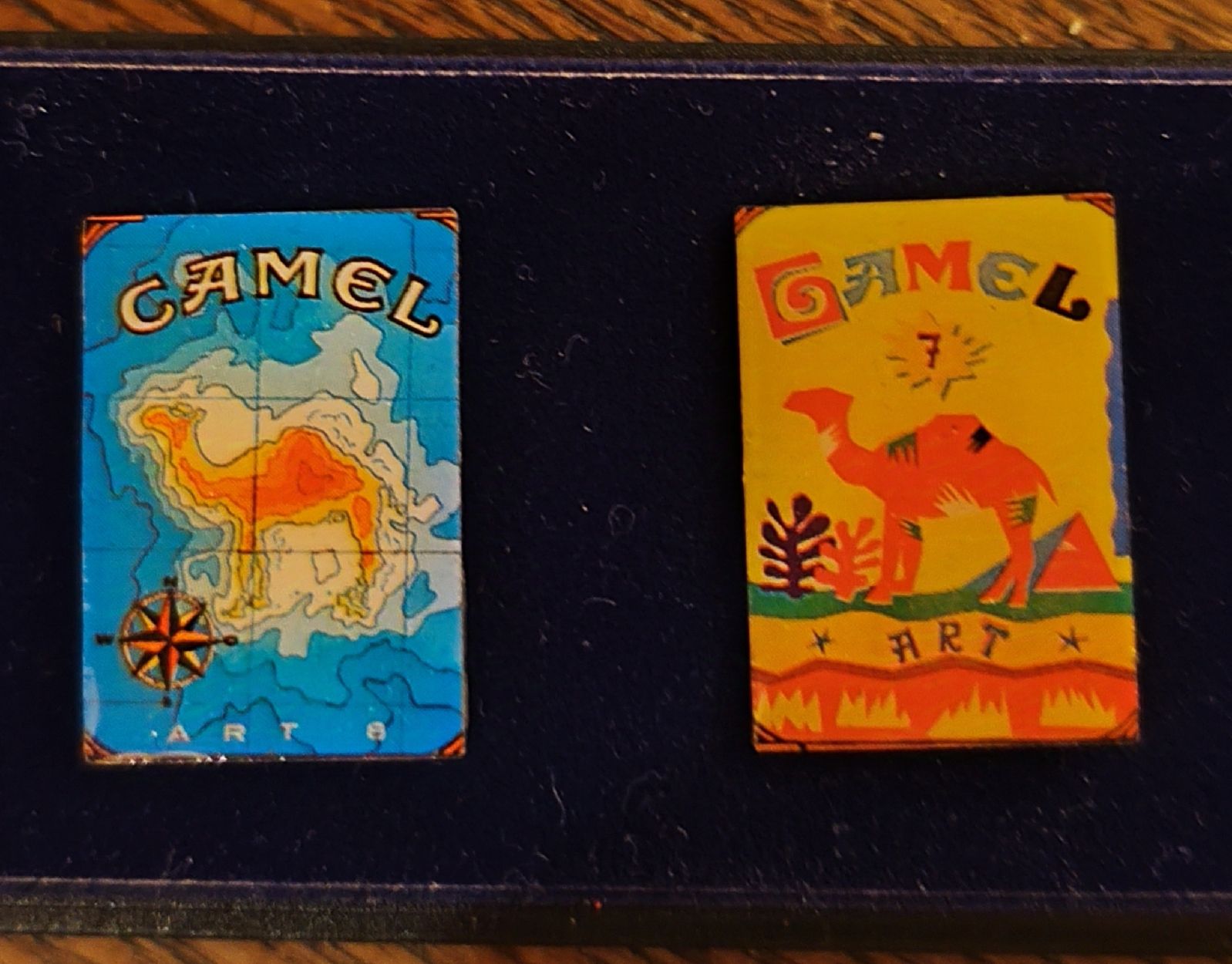 Camel Placchette & Badge: Camel Jubiläums-Pins – Nuovo e nell'imballaggio originale da Brienzwiler venduto da Nytt-och-Bytt 5