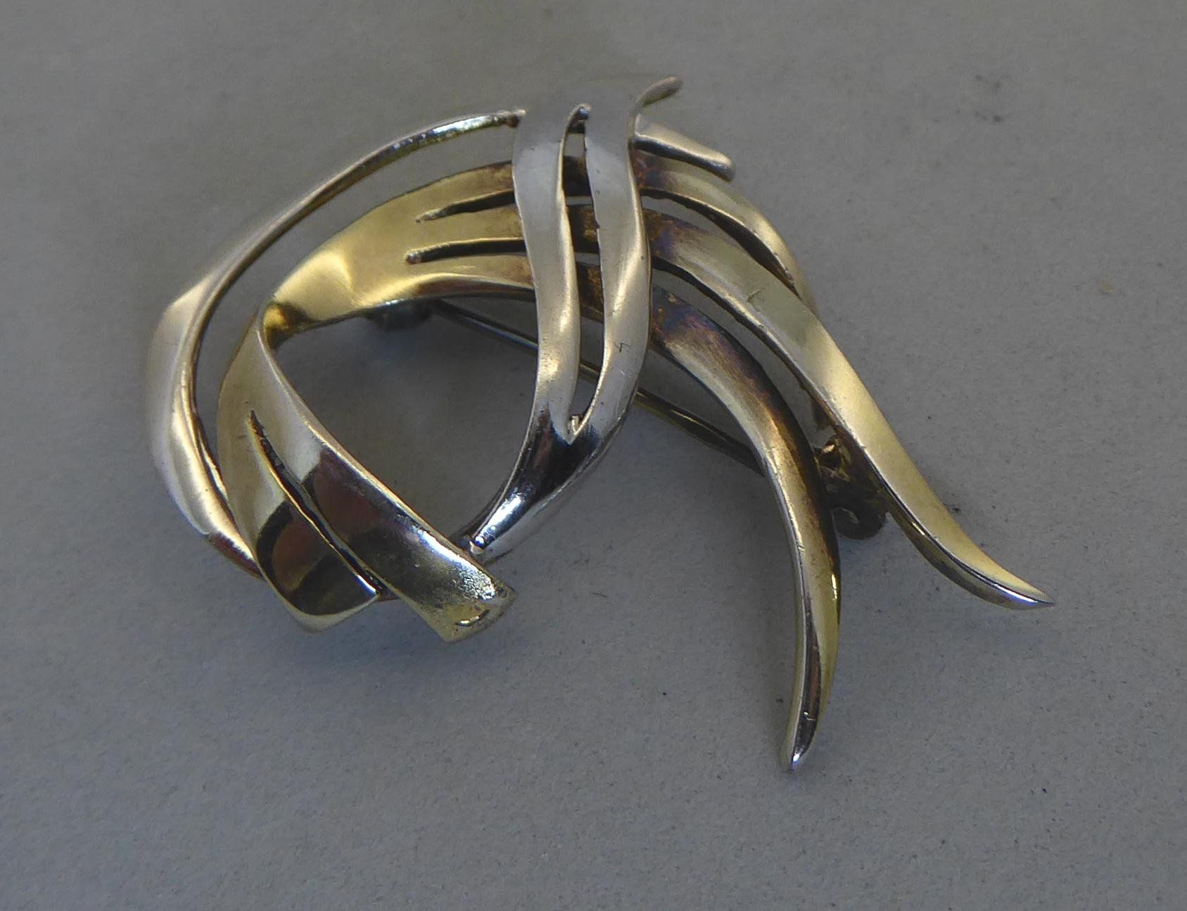 Spille & Fermagli: Brosche 800 Silber Teil vergoldet 1970 - 1985 – Usato da Muri AG venduto da silvermouse007