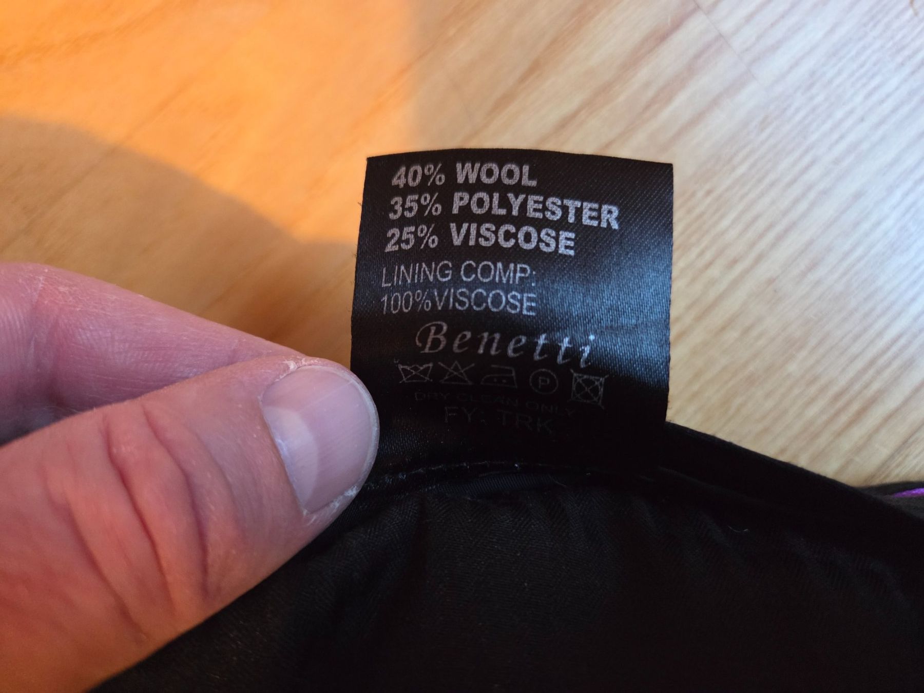 Completi: Anzug Benetti 3 teilig Gr 42 – Usato da Basel venduto da olivier84 9