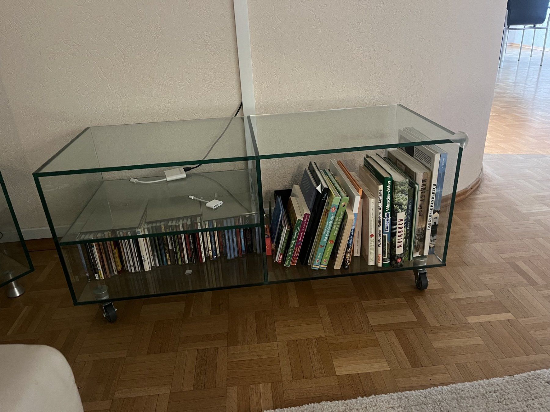 TV Möbel: TV Möbel – Gebraucht aus Bäch SZ von Ubrit