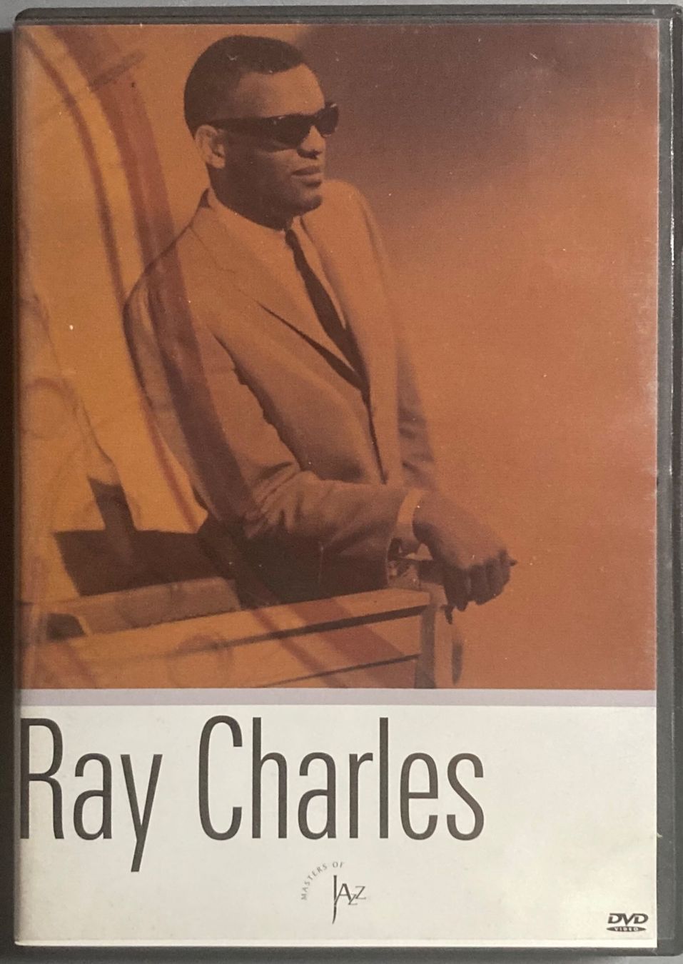 Tous les DVDs: RAY CHARLES - RAY CHARLES – D'occasion à Poliez-Pittet par Newtown-Records