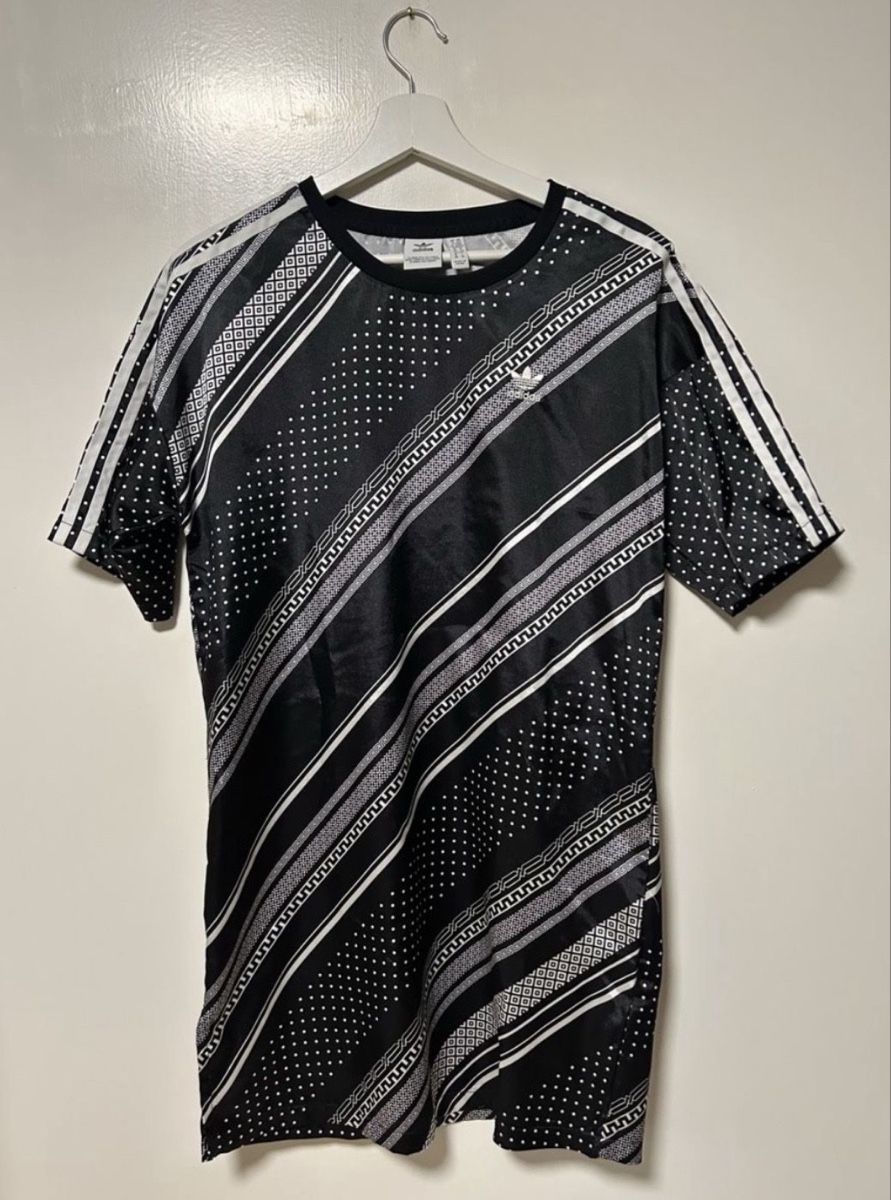 Adidas Vestiti: Adidas T-Shirtkleid Gr.34 – Usato da Appenzell venduto da wep