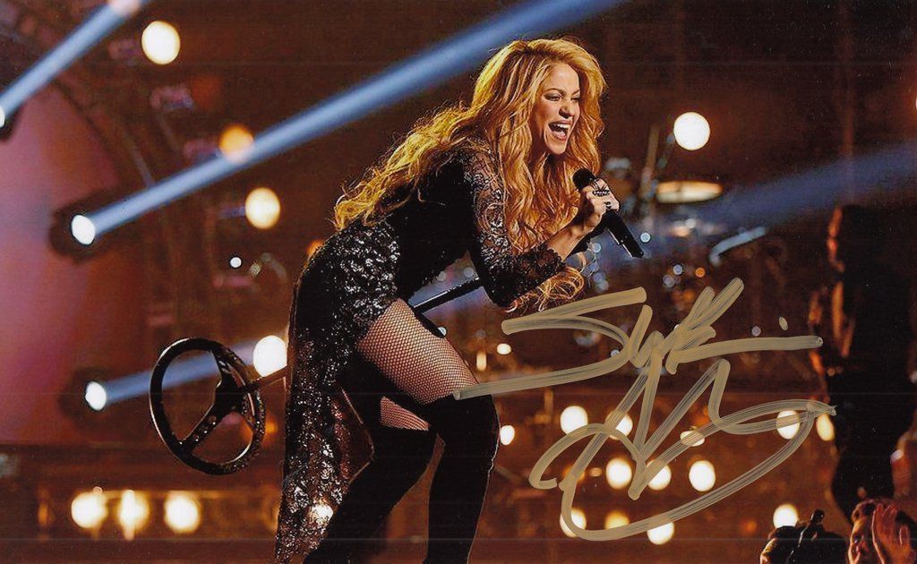 Autografi: SHAKIRA TOP AUTOGRAM – Usato da Egg b. Zürich venduto da Dbunny