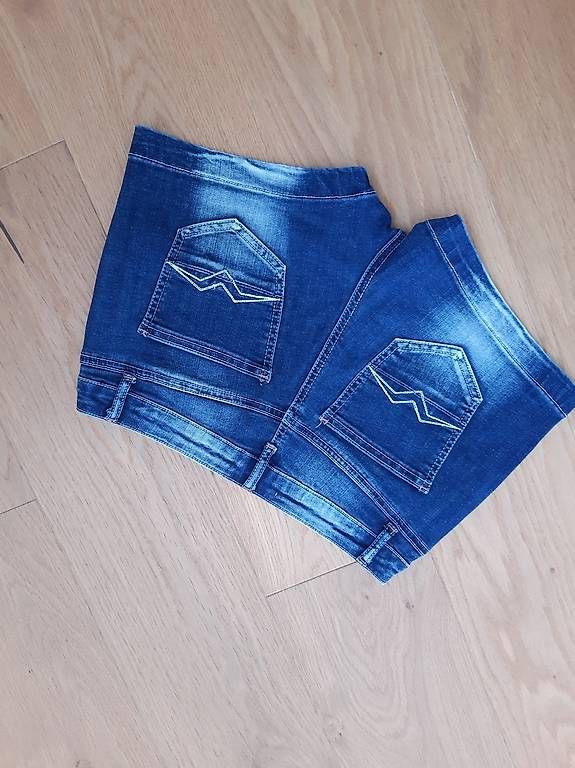 Jeans: Neuwertige Jeans Shorts 36/38 – Usato da Nebikon venduto da Haidihooo 2