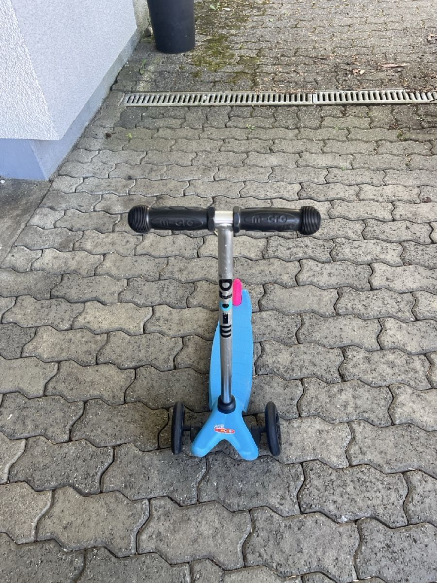 Micro Fahrzeuge für Kinder: Micro Tretroller / Trotti – Gebraucht aus Oberrieden von scubadiveli