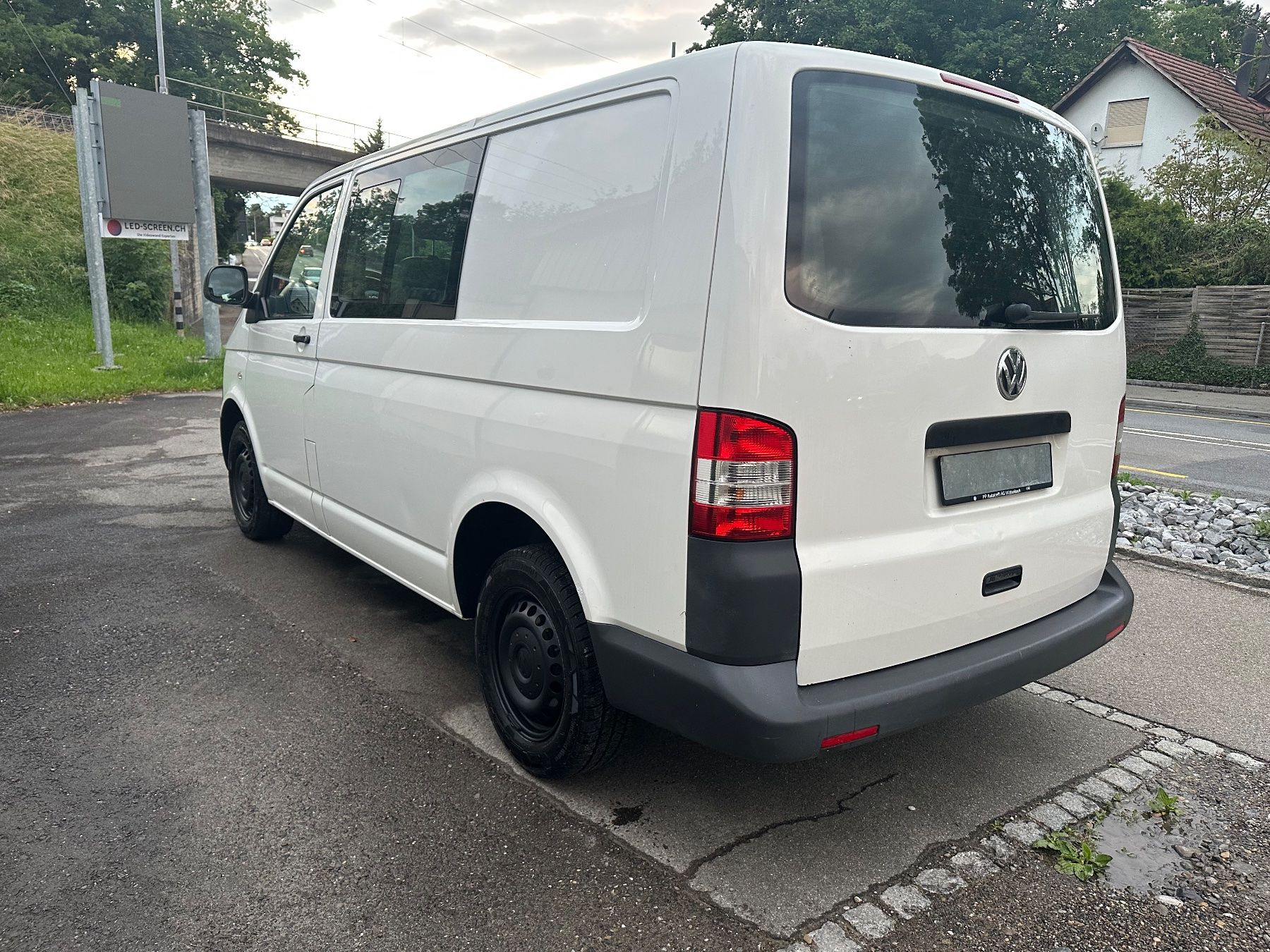 VW Nutzfahrzeuge: *****VW T5 Kombi 2.0 TDI***** – Gebraucht aus St. Gallen von maxi1979 7