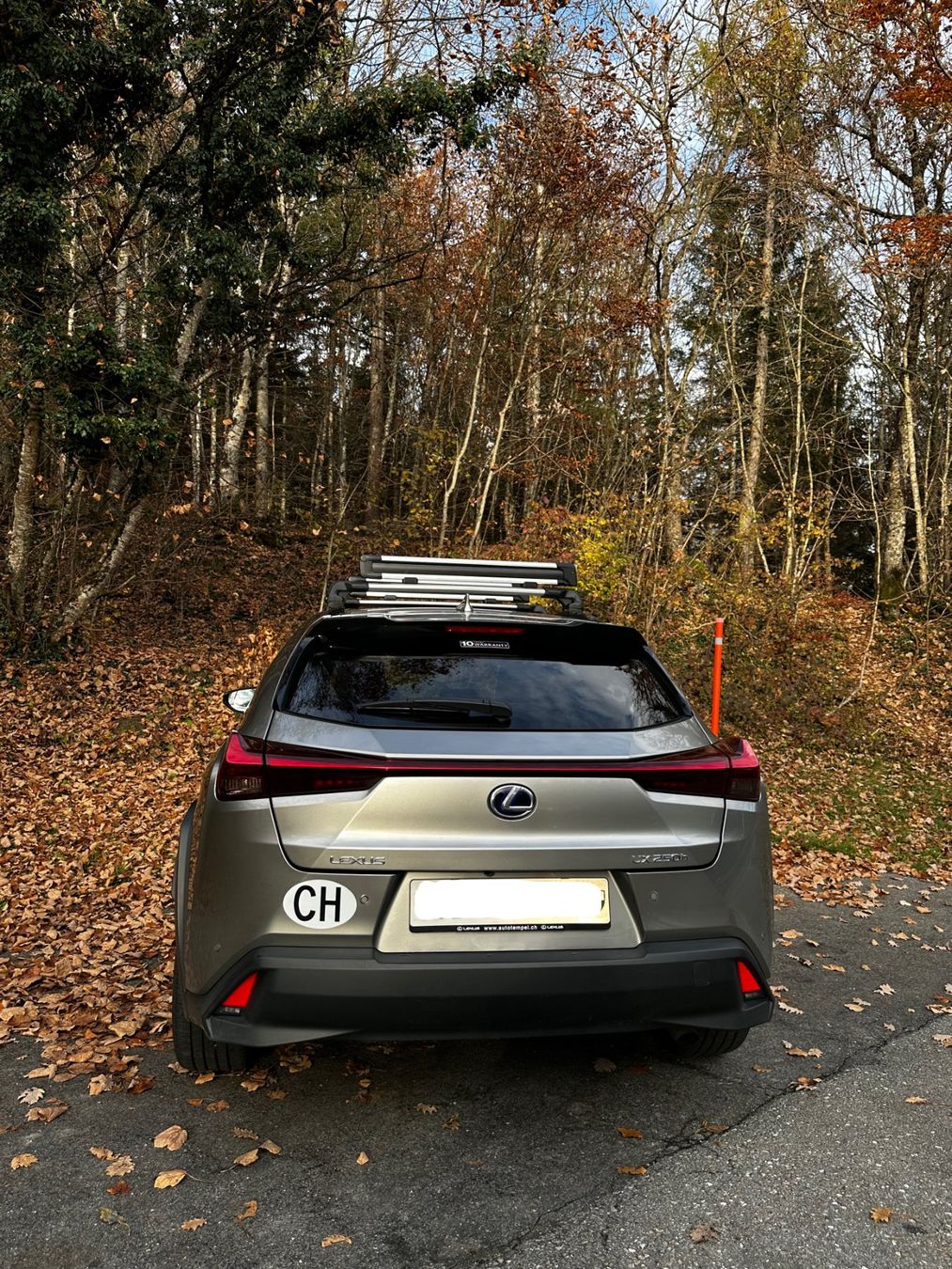 Lexus Autos: Lexus ux250h – Gebraucht aus Nyon von teo_jp5r 2
