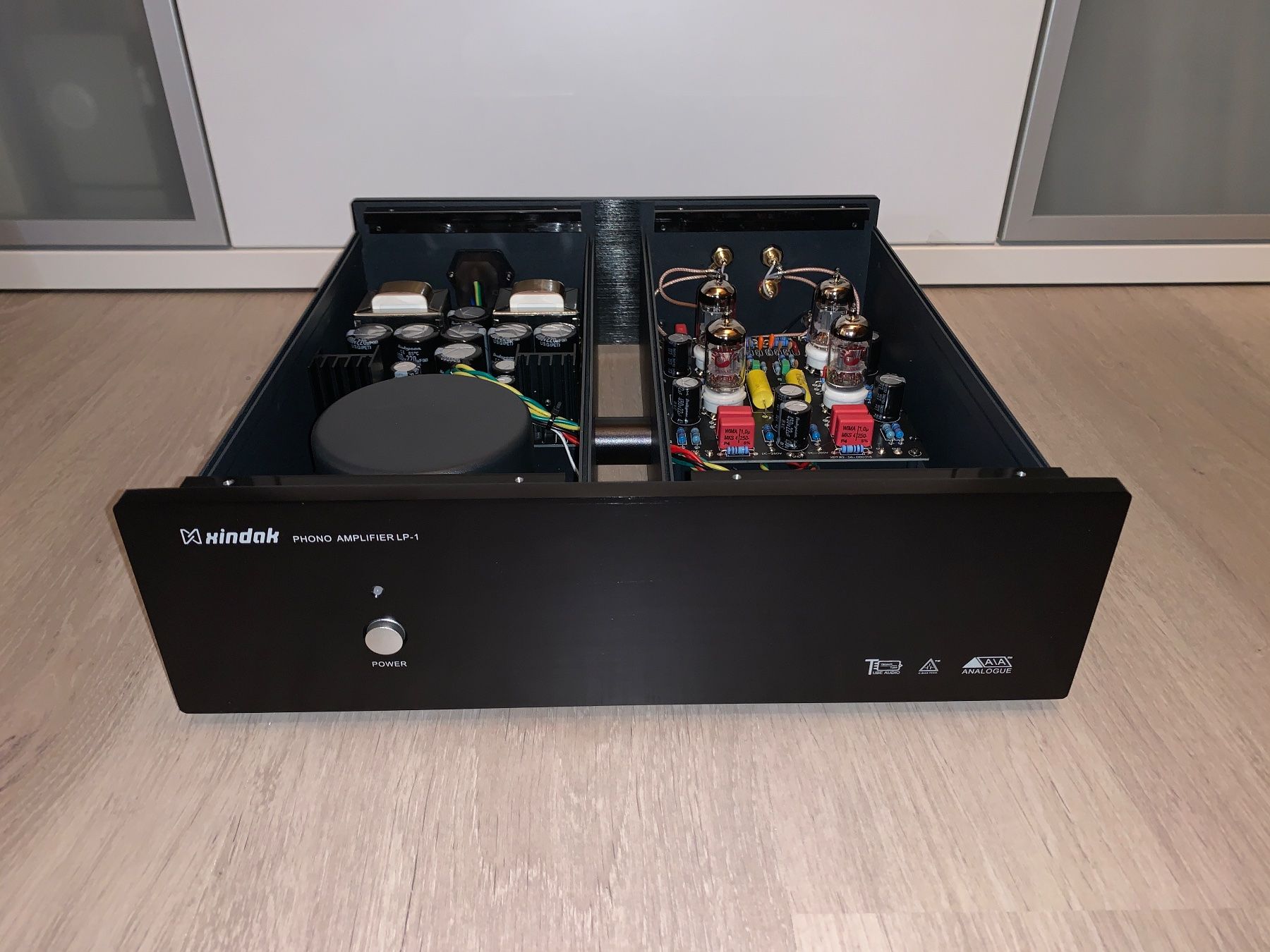 Amplificatori: Phono Verstärker Xindak LP-1 - Traumgerät 9kg – Nuovo e nell'imballaggio originale da Rosshäusern venduto da HighendSolutions 2