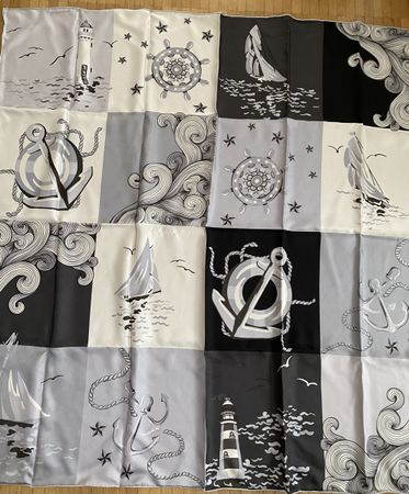 Seiden Foulard 🌸