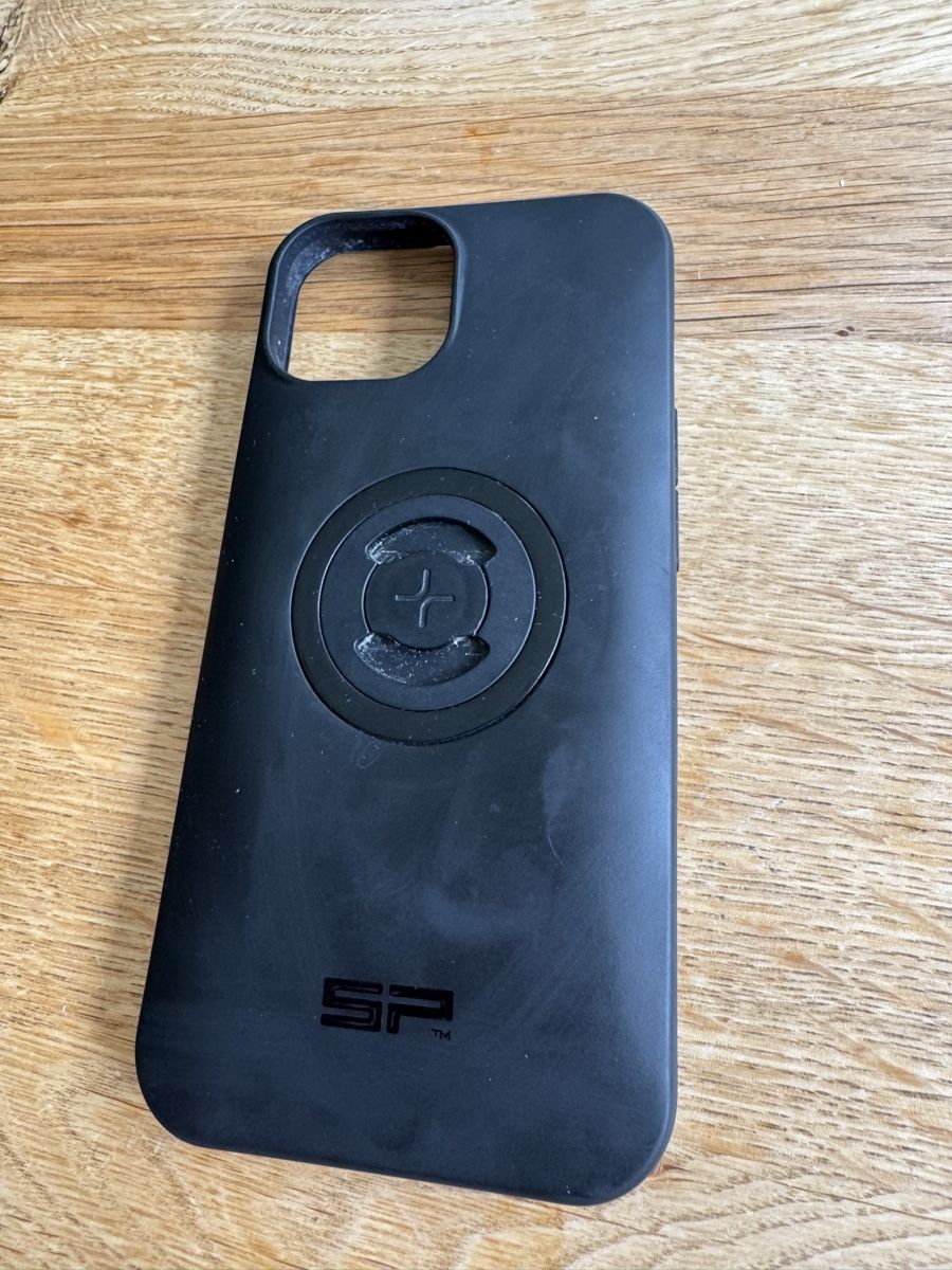 SP Connect Coques & Protection écran: Sp Connect iPhone 15 – D'occasion à Corpataux par seniz
