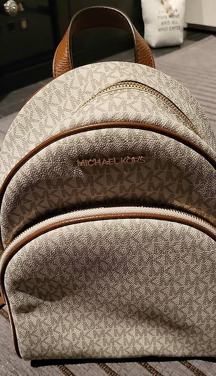 Sacs à dos: Michael Kors Back Pack – D'occasion à Wangen SZ par daslohntsich 4