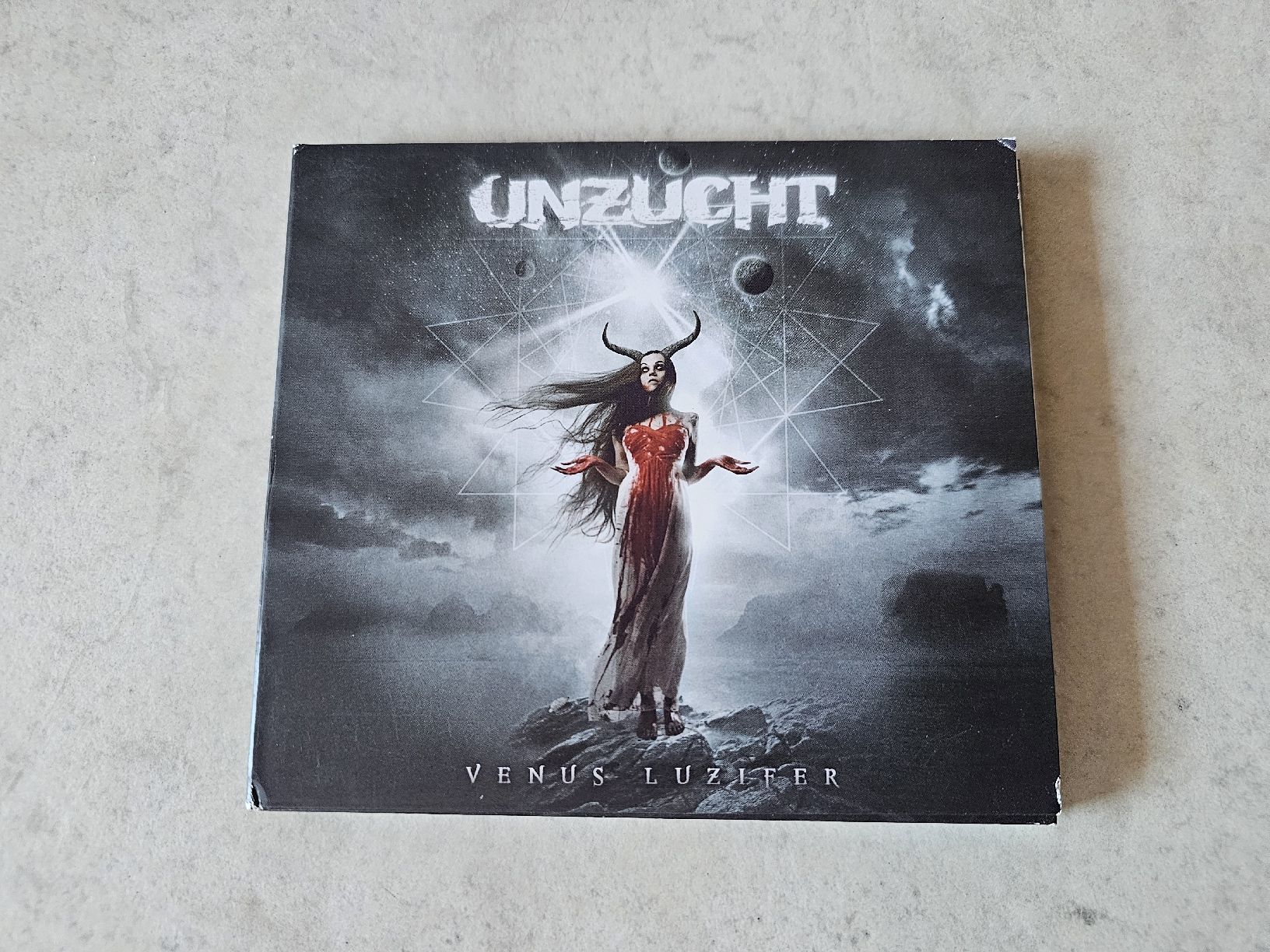 CD: Unzucht  -  Venus Luzifer – Usato da Schneisingen venduto da backstore24