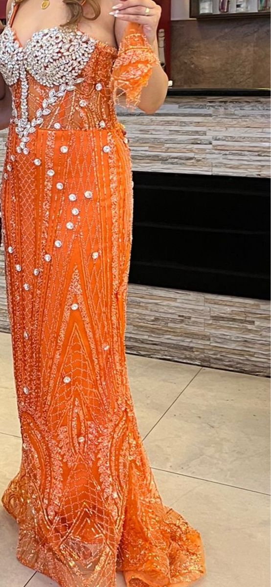 Kleider: Abendkleid Orange – Gebraucht aus Dielsdorf von nit_l6zt