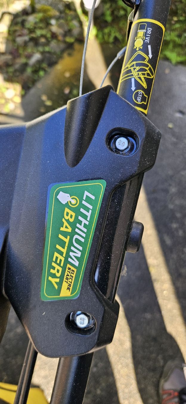 Tondeuses à gazon: Rasenmäher Okay mit elektro Start – D'occasion à Buochs par buochser6 3