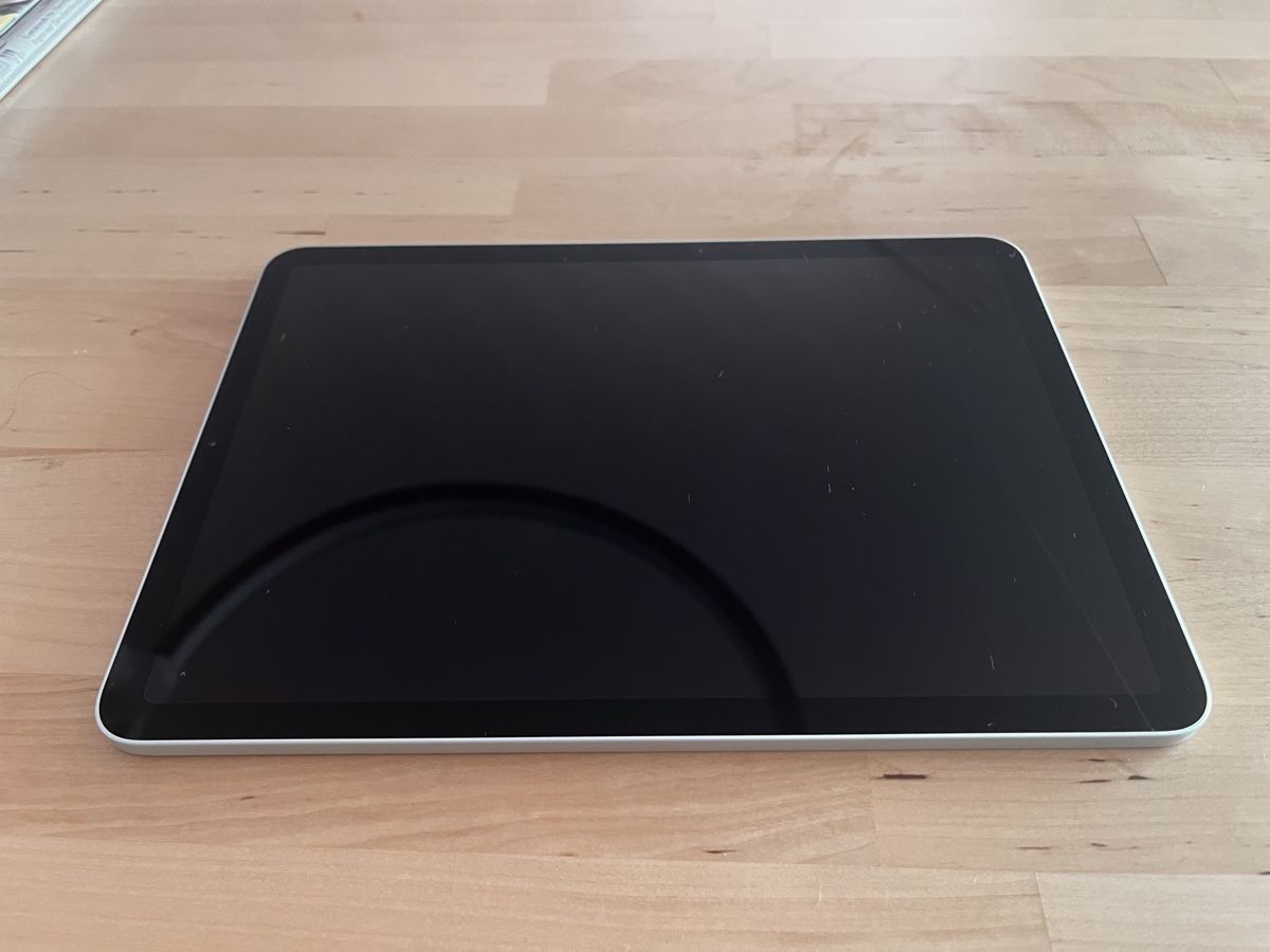 Apple Tablet PC: iPad Air 4 64GB Silver – Usato da Thun venduto da IRENEKAMERAS 2