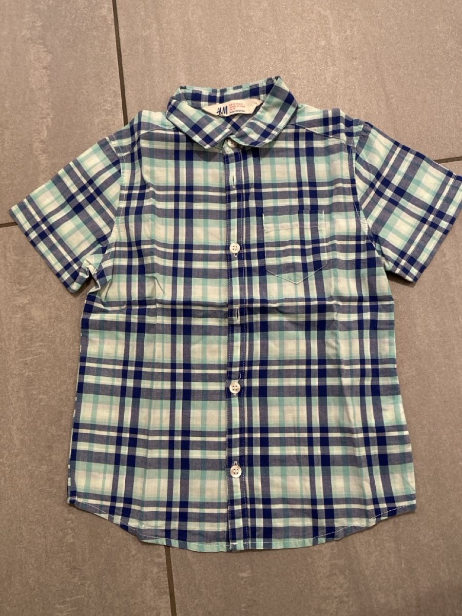 H&M Chemises, T-shirts & Polos: Kurzarm Hend Gr110 – D'occasion à Pratteln par Nala78