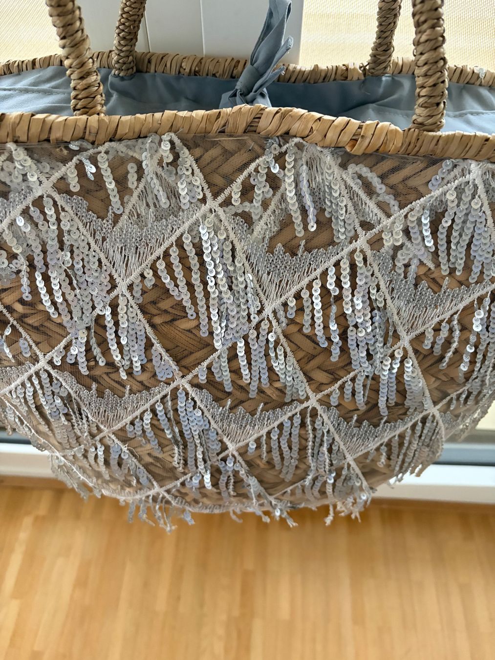 Borse da donna: Silver sequins beach bag – Nuovo (secondo la descrizione) da Pratteln venduto da nad_b9cx 1