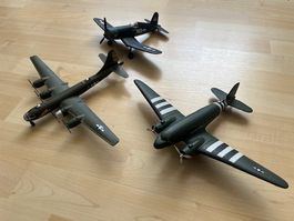 Flugzeugmodelle: B-29 Superfortress, Corsair, DC-3! Top