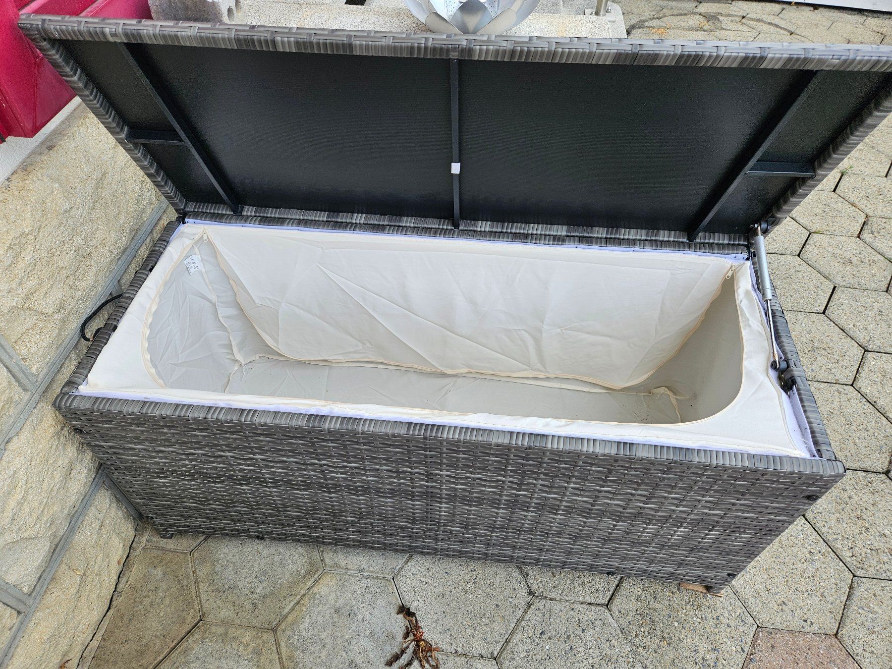 Box contenitori: KISSENBOX – Usato da Gunzgen venduto da Cabeli 2