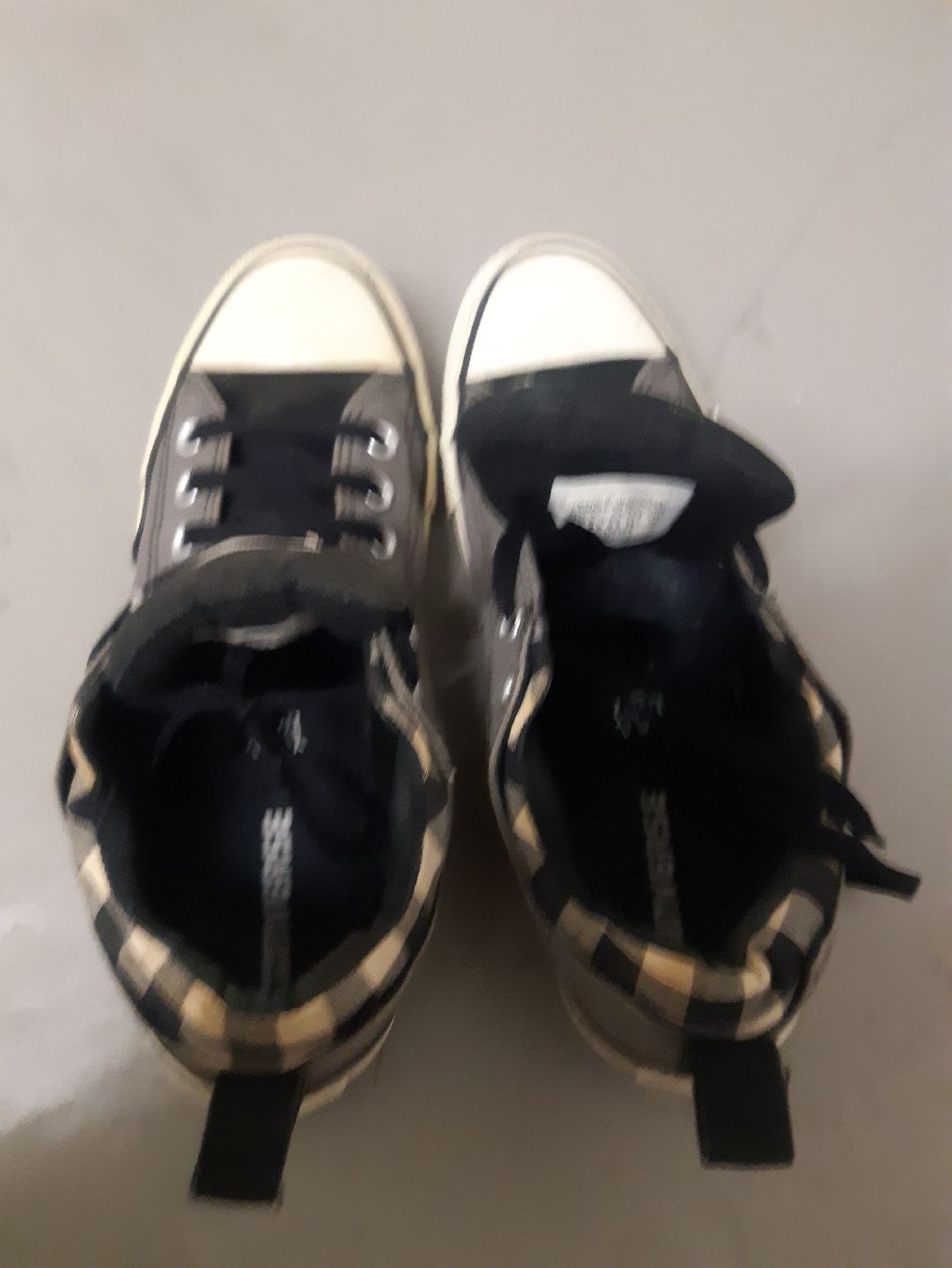 Converse Chaussures hommes: Converse Schuhe gr 39,5 – D'occasion à luzern par zola7