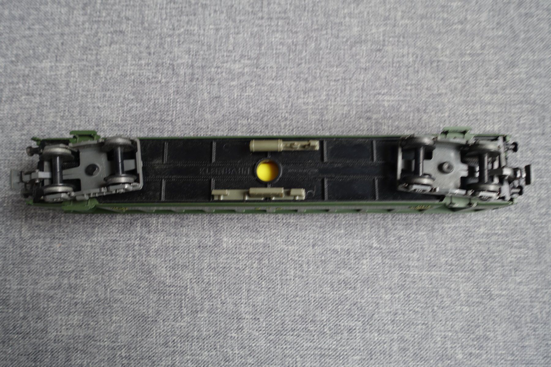 Kleinbahn Modellini di ferrovie: KLEINBAHN No. 381 BLS Einheitswagen 2. Klasse – Usato da Wallbach venduto da Sarrows 3