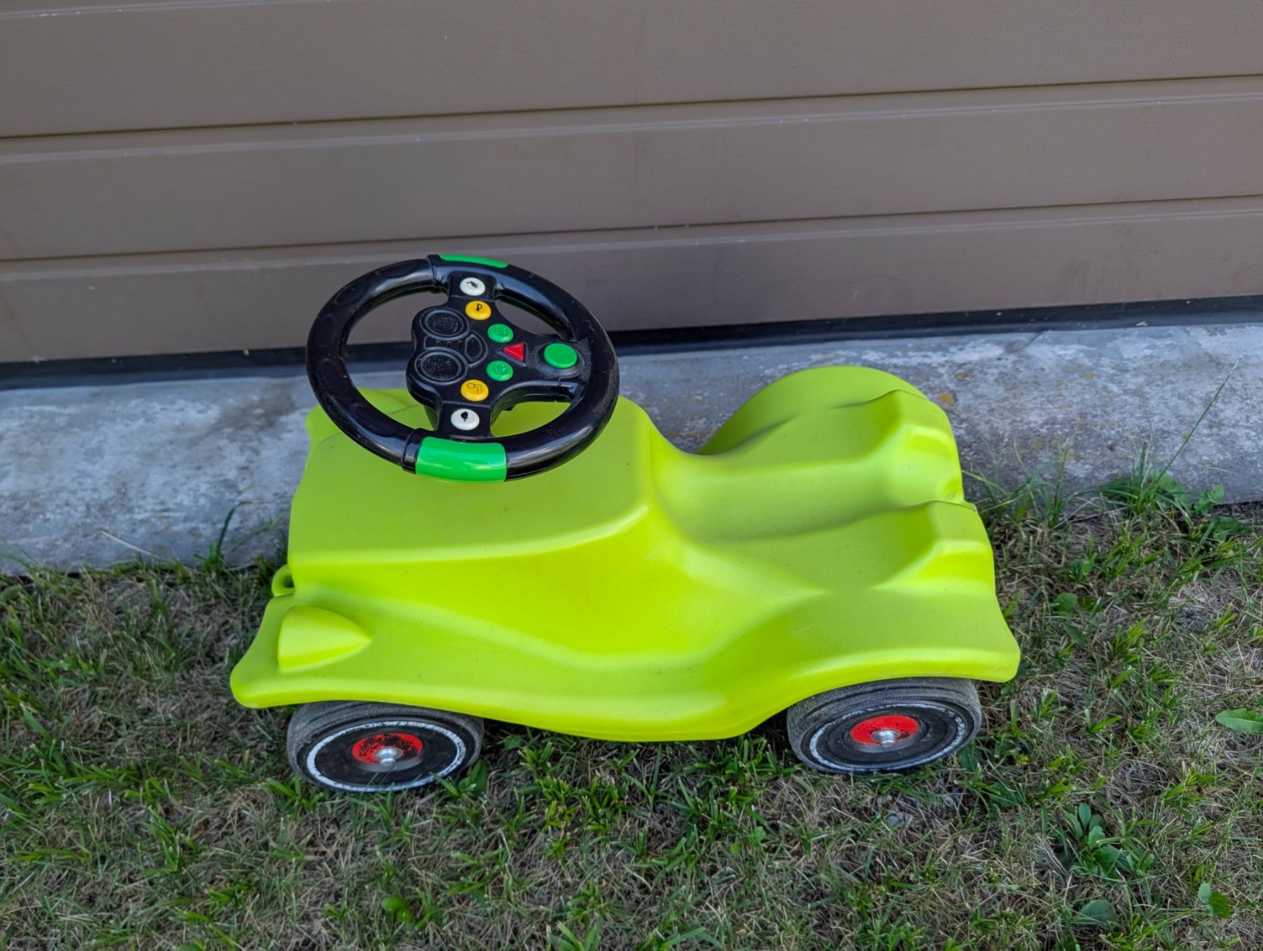 Big Veicoli per bambini: Bobbycar mit Spezial-Lenkrad Traktor – Usato da Engelburg venduto da benilo